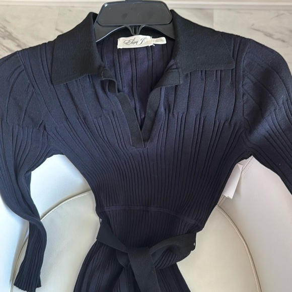 NWOT Eliza J Long Sleeve Polo Sweater Dress. Color: Black Navy. Women’s Size S. - Picture 4 of 8
